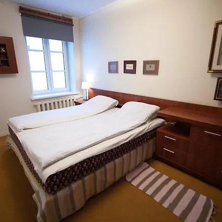 4 Rooms, 2 Bdr Old Town And Terrace Апартаменти Вільнюс