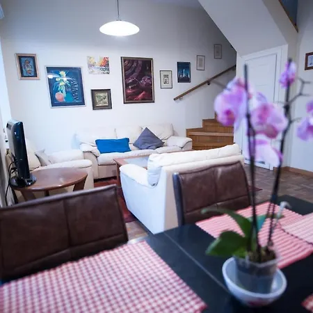 4 Rooms, 2 Bdr Old Town And Terrace Вільнюс